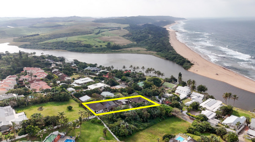 Luxurious Bali Style Home on Auction Zinkwazi Beach Property Images