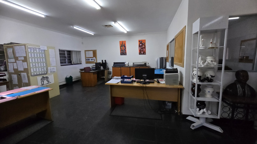 Industrial Property in the Heart of Springfield Property Images