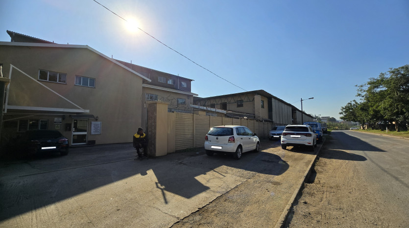 Industrial Property in the Heart of Springfield Property Images