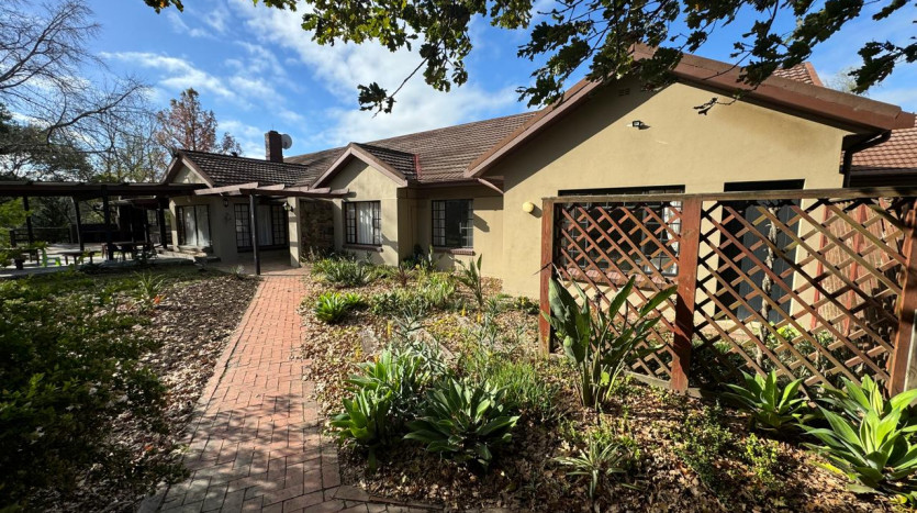 Lifestyle Living At Its Best In Stutterheim Property Lead Image