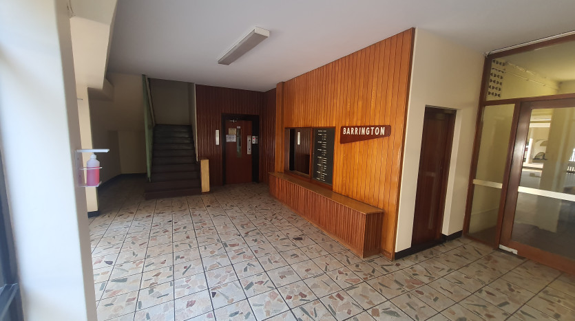 Spacious 3 Bedroom Flat Durban Property Images