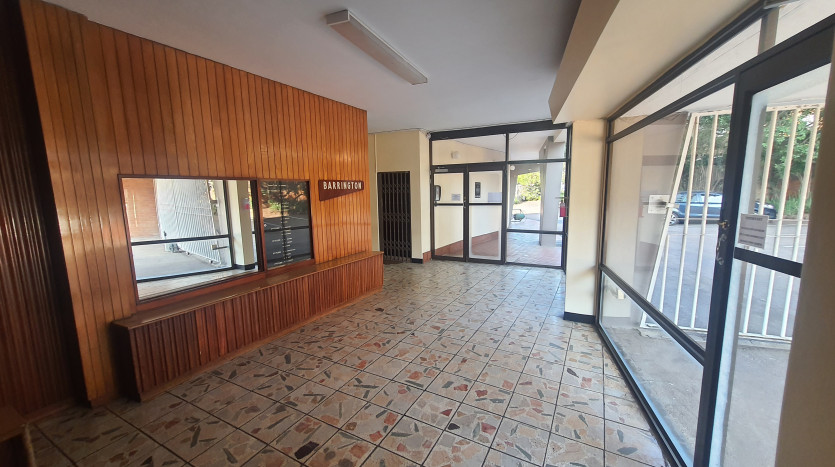 Spacious 3 Bedroom Flat Durban Property Images