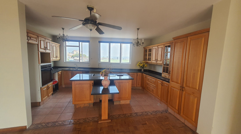 Spacious 3 Bedroom Flat Durban Property Images