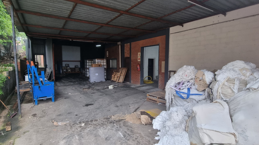 Factories Within Multi-Level Industrial Property Property Images