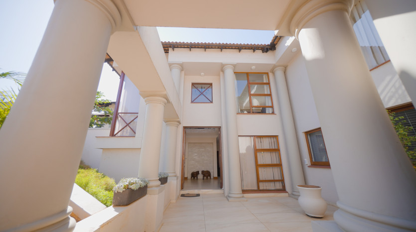 Multi-Family Home Umhlanga Rocks Property Images