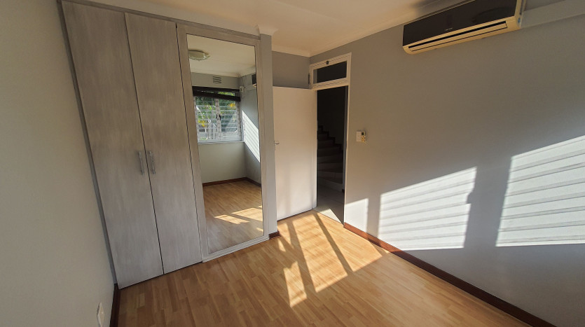 Luxurious 3 Storey Townhouse with Stunning Sea Views in Prime Umhlanga Rocks Property Images