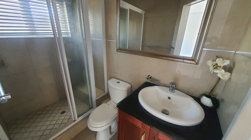 Luxurious 3 Storey Townhouse with Stunning Sea Views in Prime Umhlanga Rocks Property Images