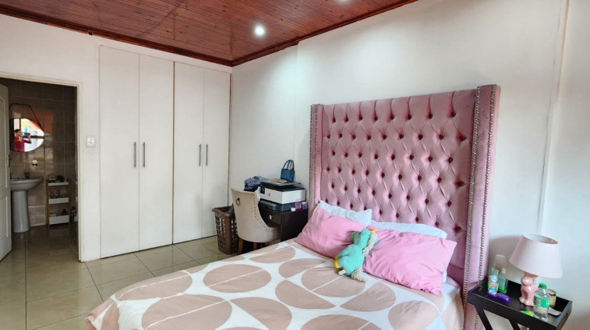 Three Unit Investment Home, Pietermaritzburg Property Images