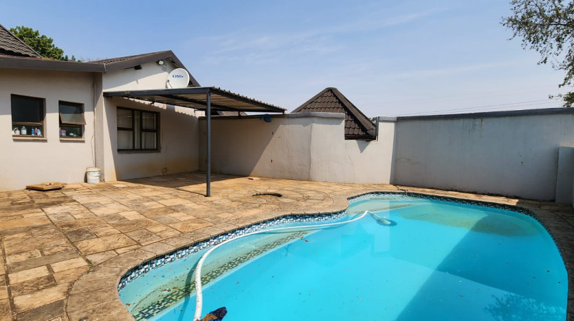 Three Unit Investment Home, Pietermaritzburg Property Images