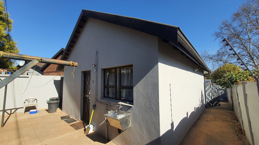 Three Unit Investment Home, Pietermaritzburg Property Images