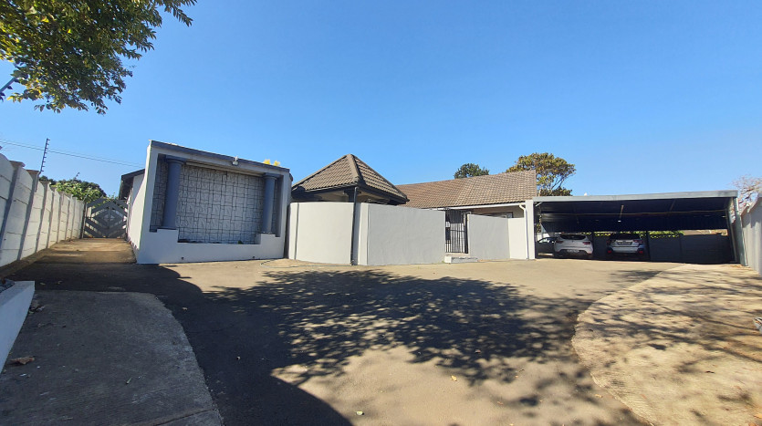 Three Unit Investment Home, Pietermaritzburg Property Images