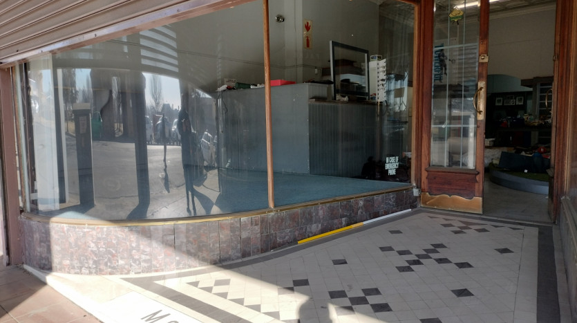 Prominent Retail Building Bethlehem Free State Property Images