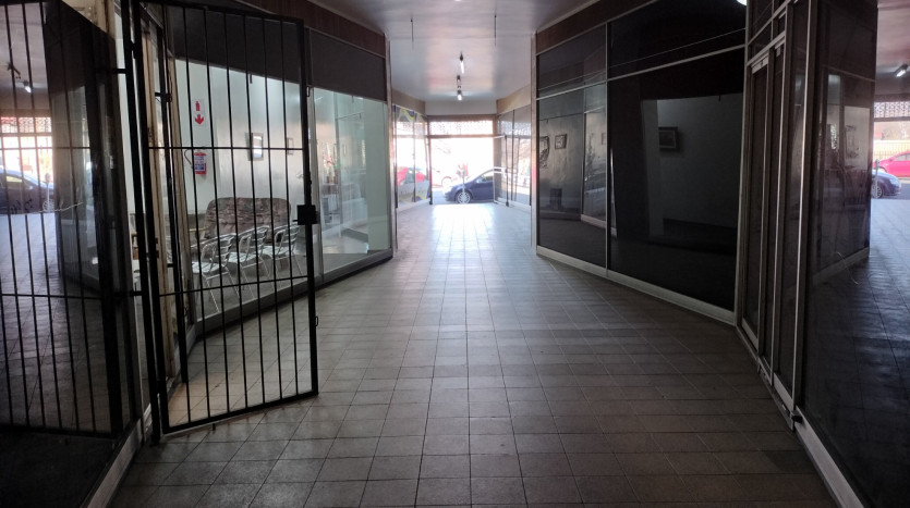 Famous Retail Building with 7 Shops, Bethlehem Free State Property Images