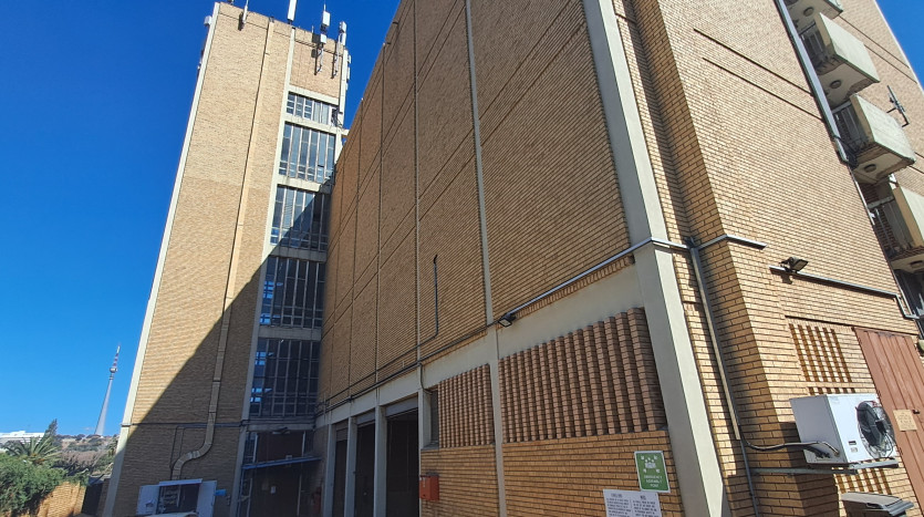 TELKOM PORTFOLIO: Multi-level Block Property Images