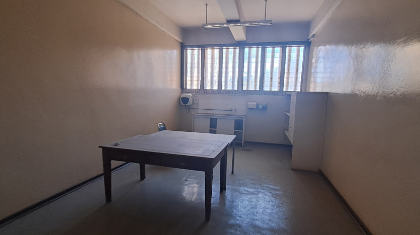 TELKOM PORTFOLIO: Multi-level Block Property Images