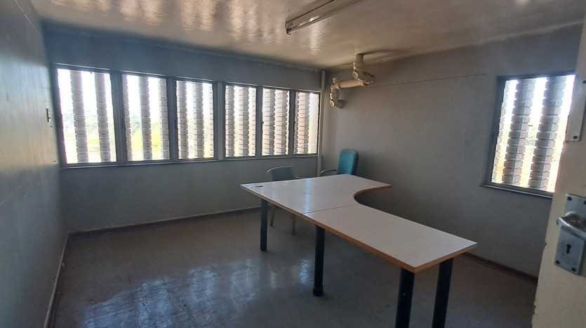 TELKOM PORTFOLIO: Multi-level Block Property Images