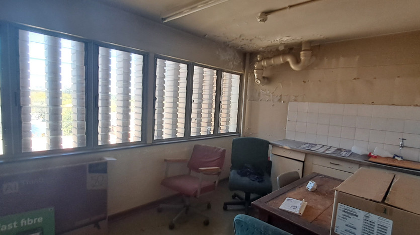 TELKOM PORTFOLIO: Multi-level Block Property Images