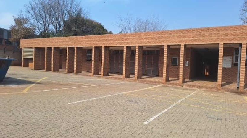 TELKOM PORTFOLIO: Previous Service and Maintenance Yard in Germiston, Johannesburg Property Images