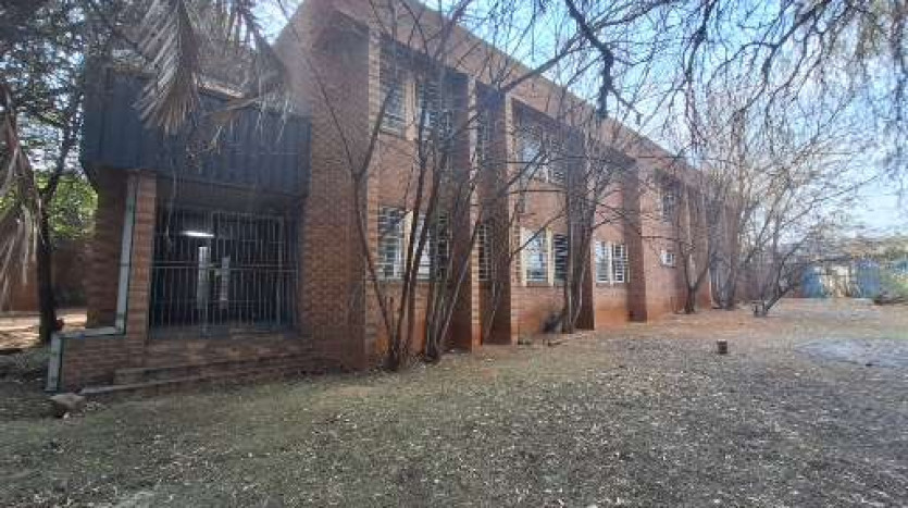 TELKOM PORTFOLIO: Previous Service and Maintenance Yard in Germiston, Johannesburg Property Images
