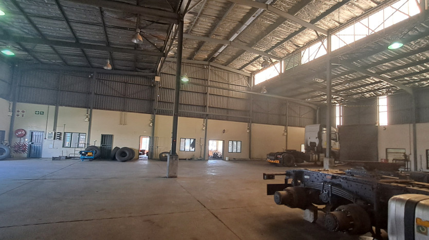 TELKOM PORTFOLIO: Huge Track of Land for Logistics or Development between Johannesburg and Pretoria Property Images