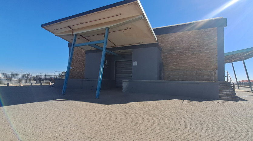 TELKOM PORTFOLIO: Huge Track of Land for Logistics or Development between Johannesburg and Pretoria Property Images