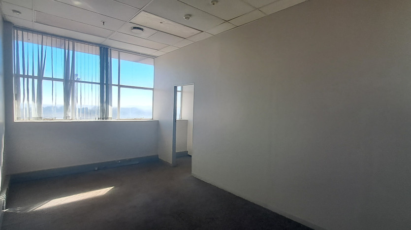 TELKOM PORTFOLIO: Huge Track of Land for Logistics or Development between Johannesburg and Pretoria Property Images