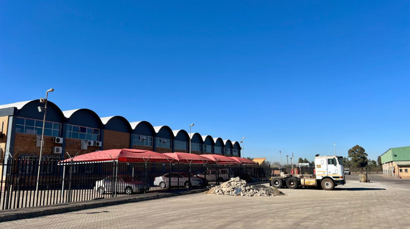 TELKOM PORTFOLIO: Huge Track of Land for Logistics or Development between Johannesburg and Pretoria Property Images