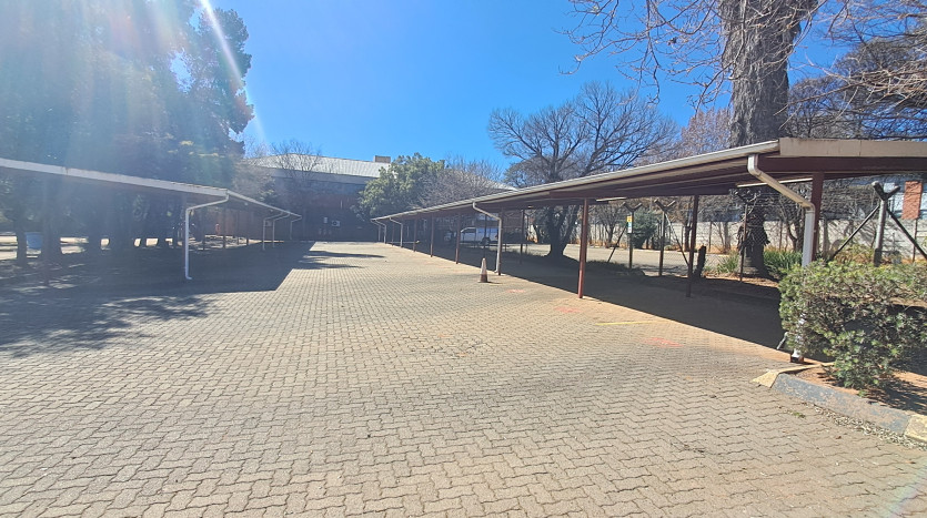 TELKOM PORTFOLIO: Prestigious Land Parcel for Redevelopment, Blackheath, Johannesburg Property Images