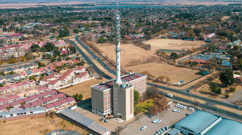 TELKOM PORTFOLIO: Commercial Landmark Building with Telkom Tower Property Images