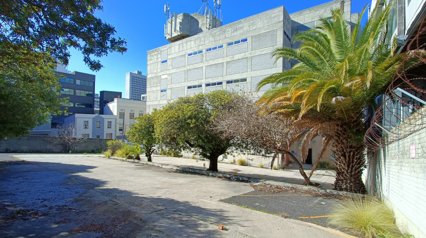 TELKOM PORTFOLIO: Commercial Building in Cape Town Property Images