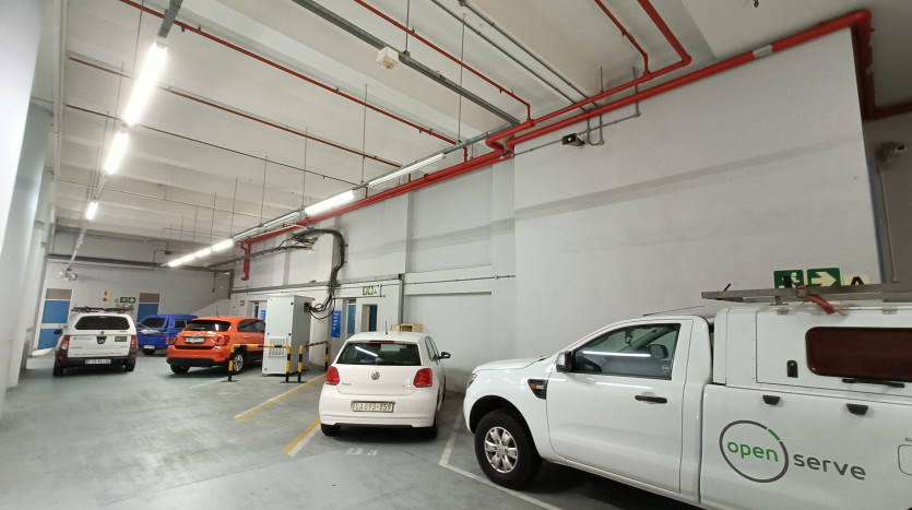 TELKOM PORTFOLIO: Commercial Building in Cape Town Property Images