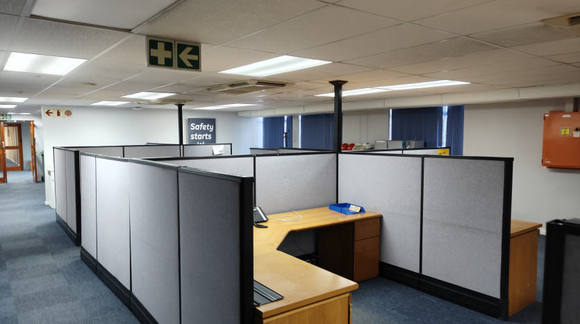 TELKOM PORTFOLIO: Versatile Commercial Opportunity Property Images