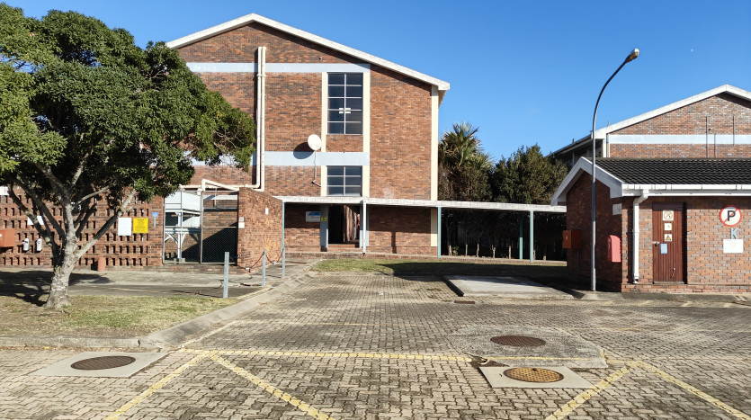TELKOM PORTFOLIO: Versatile Commercial Opportunity Property Images