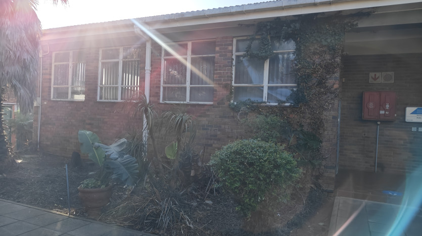 TELKOM PORTFOLIO: Versatile Commercial Opportunity Property Images