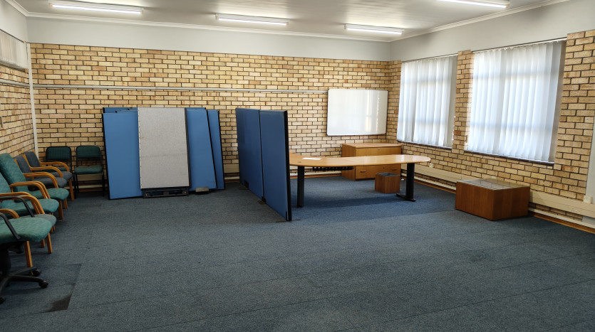 TELKOM PORTFOLIO: Versatile Commercial Opportunity Property Images