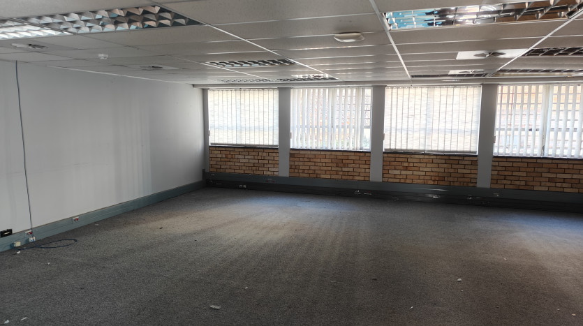 TELKOM PORTFOLIO: Versatile Commercial Opportunity Property Images