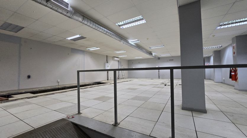 TELKOM PORTFOLIO: 8 Storey Commercial Block Within Durban’s Beachfront Precinct Property Images