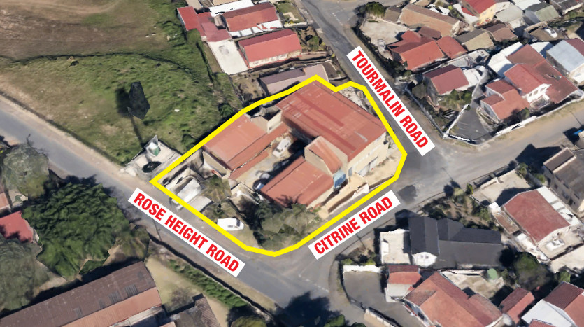 4 Storey Commercial Property ± 1km from Chatsworth Centre Property Lead Image