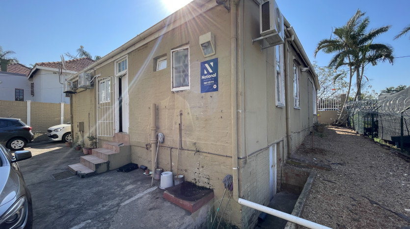 Versatile Building near to Durban University of Technology Property Images
