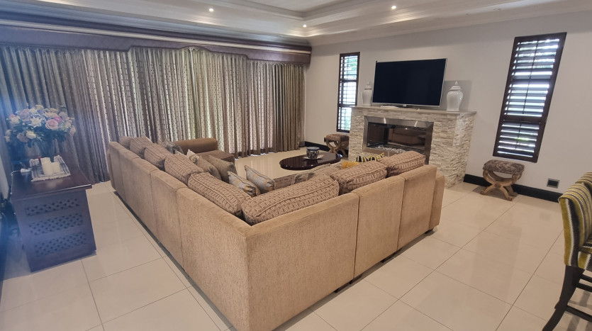 Executive & Secure Residential Unit In Durban North Property Images