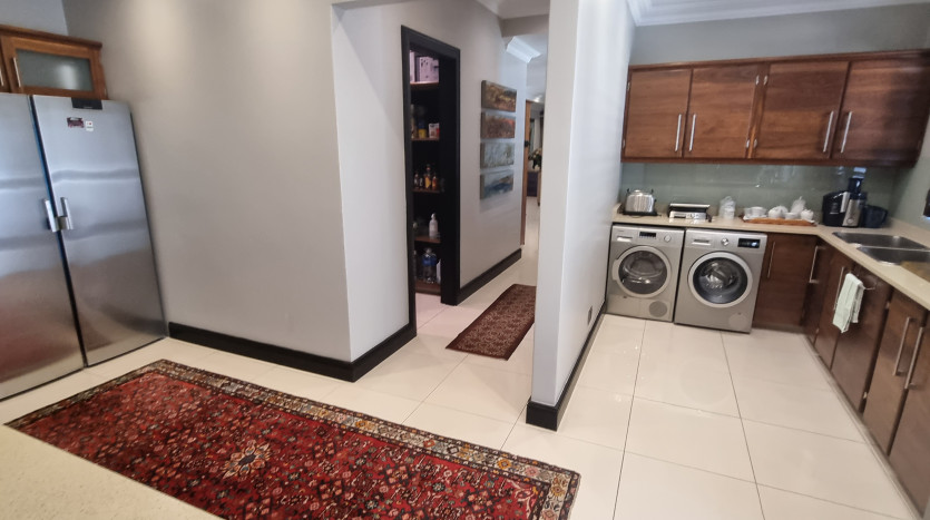 Executive & Secure Residential Unit In Durban North Property Images