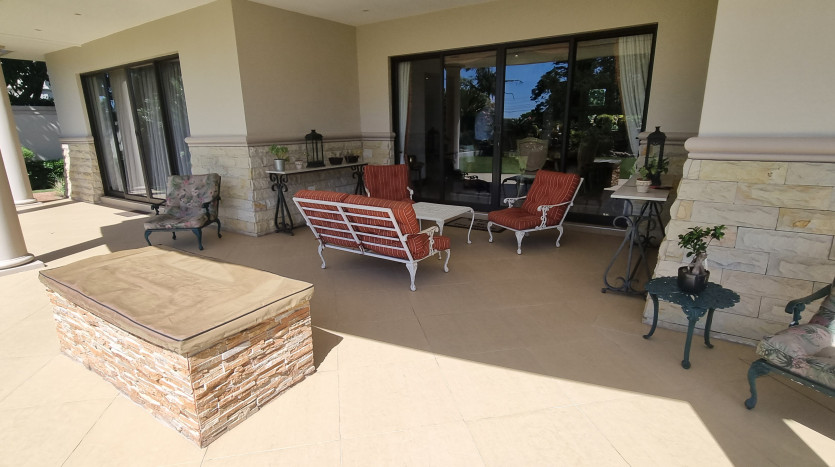 Executive & Secure Residential Unit In Durban North Property Images