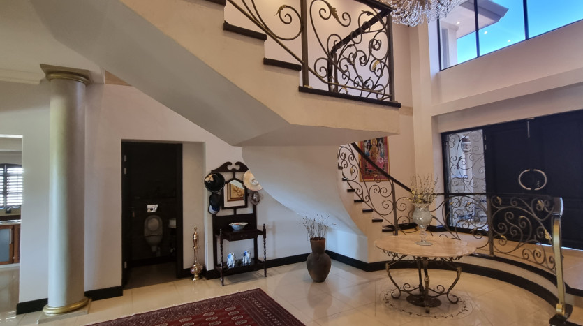 Executive & Secure Residential Unit In Durban North Property Images