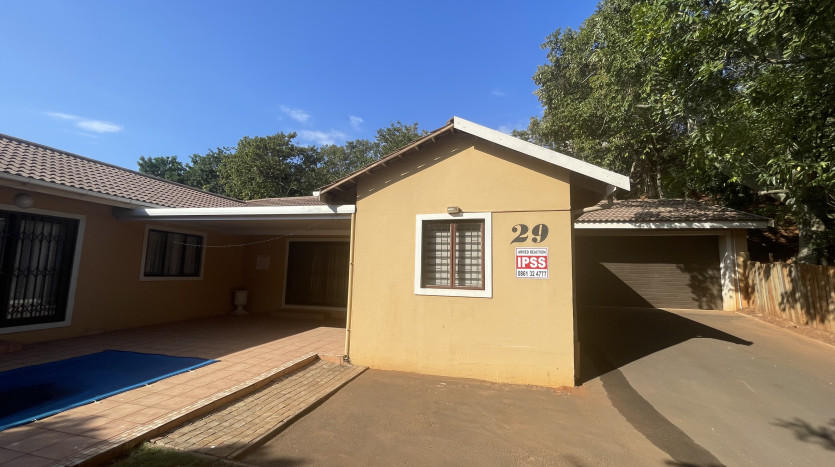 Stunning 4 Bedroom Residence, Sheffield Beach , Ballito Property Images