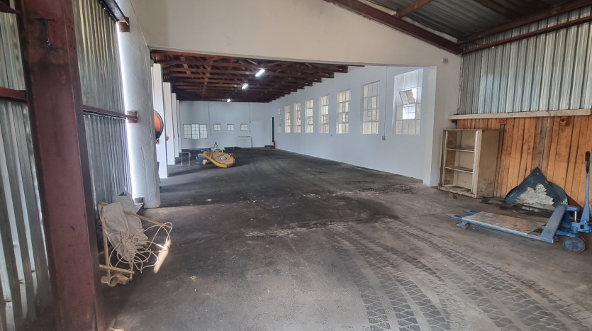Strategic and Versatile Industrial Space In Howick, KZN Midlands Property Images