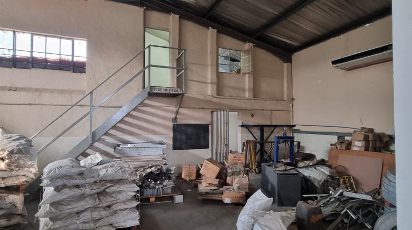 Prime Industrial Property In Howick - Perfect for Manufacturing and Storage Property Images