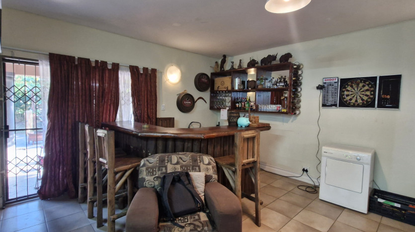 Spacious Family Home La Mercy Property Images