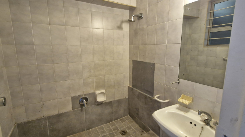Oceanfront Apartment in Durban North Beach Property Images