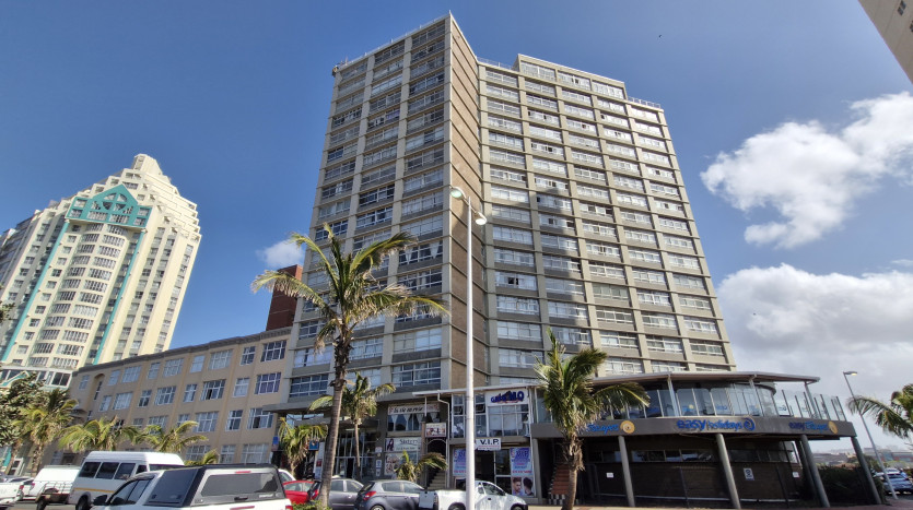 Oceanfront Apartment in Durban North Beach Property Lead Image