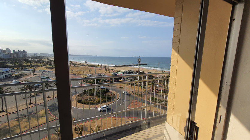 Durban Beachfront Apartment Auction Sale Property Images